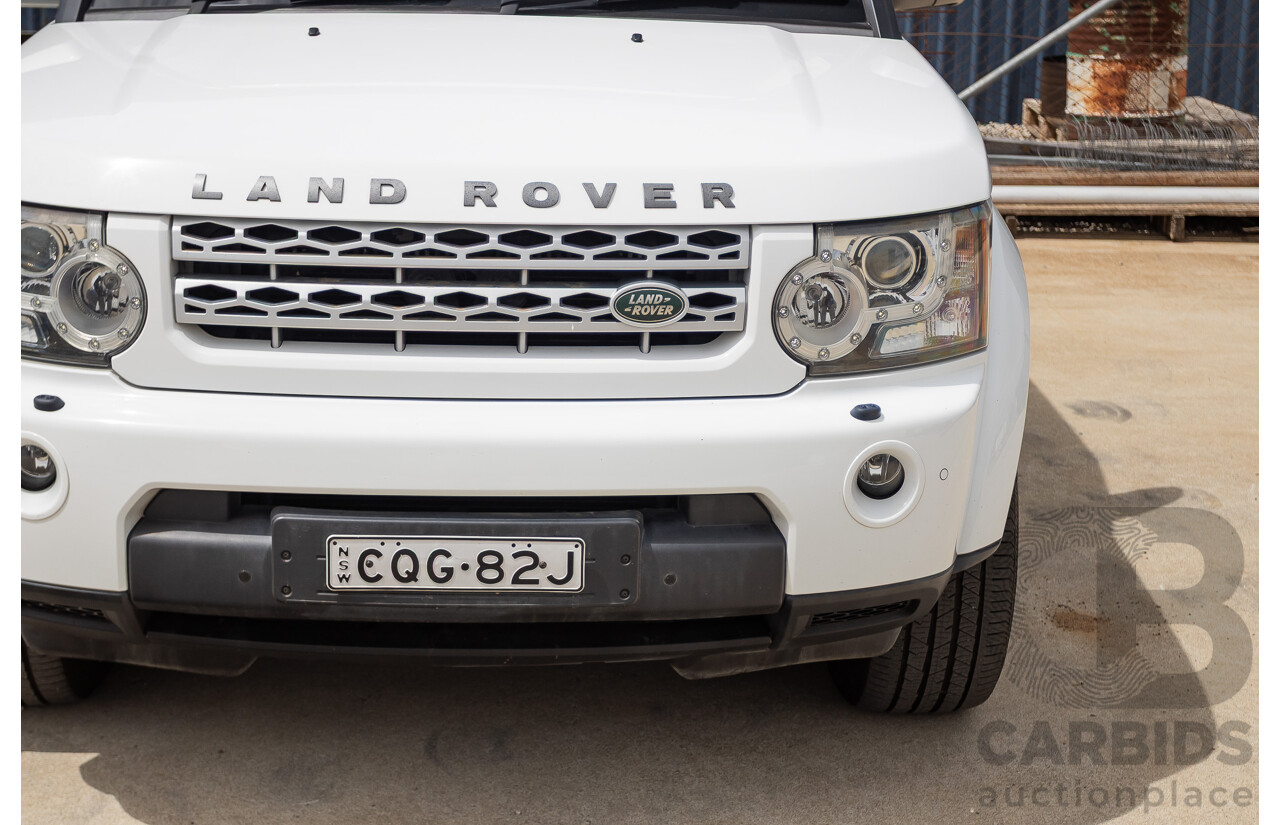 12/2013 Land Rover Discovery 4 3.0 SDV6 SE (4x4) MY13 4D Wagon Fuji White Turbo Diesel 3.0L - 7 seats
