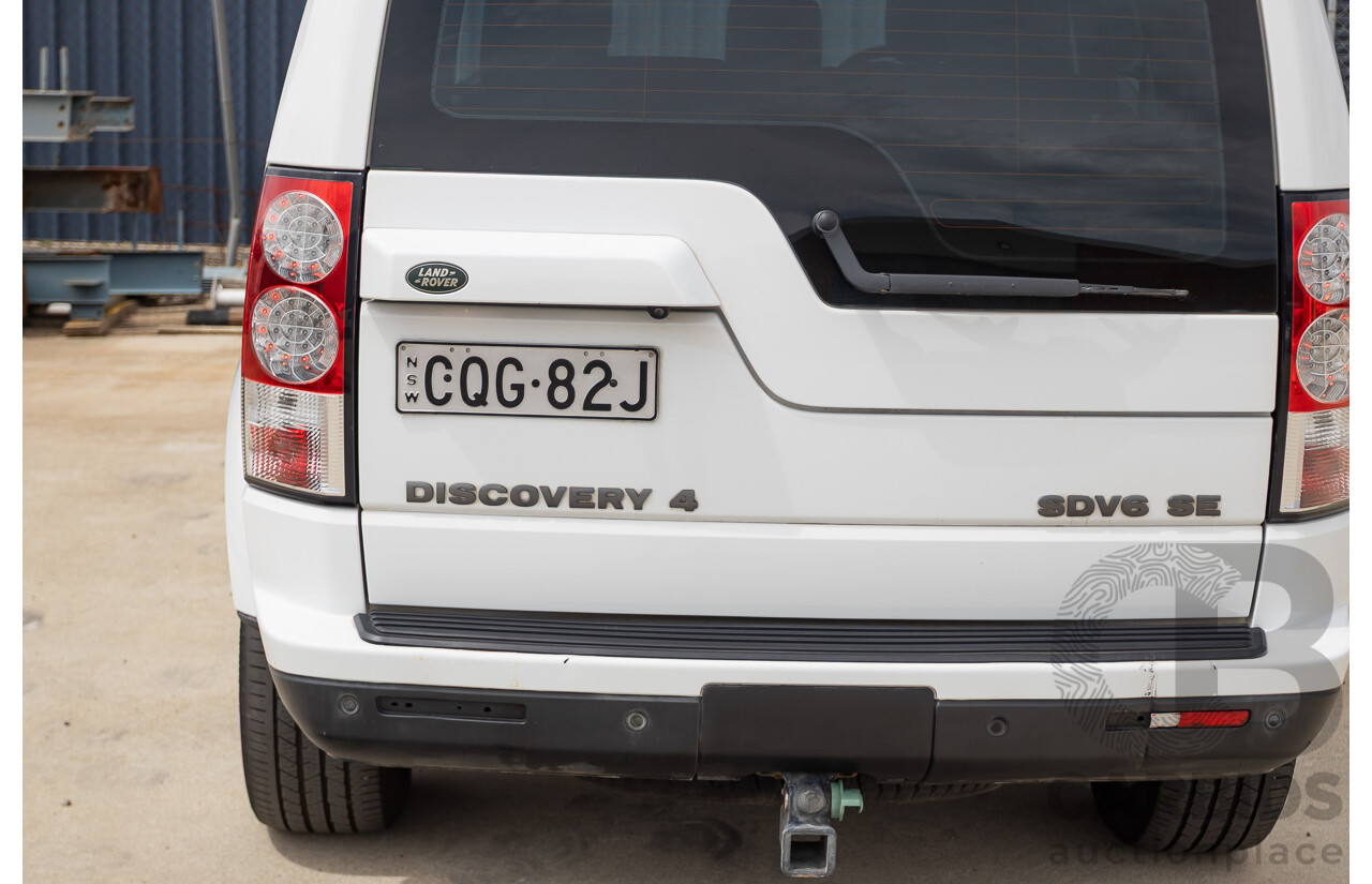 12/2013 Land Rover Discovery 4 3.0 SDV6 SE (4x4) MY13 4D Wagon Fuji White Turbo Diesel 3.0L - 7 seats