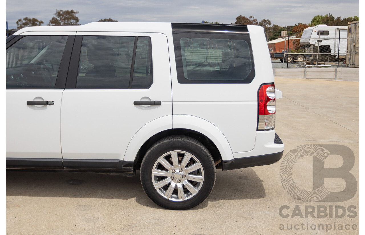 12/2013 Land Rover Discovery 4 3.0 SDV6 SE (4x4) MY13 4D Wagon Fuji White Turbo Diesel 3.0L - 7 seats