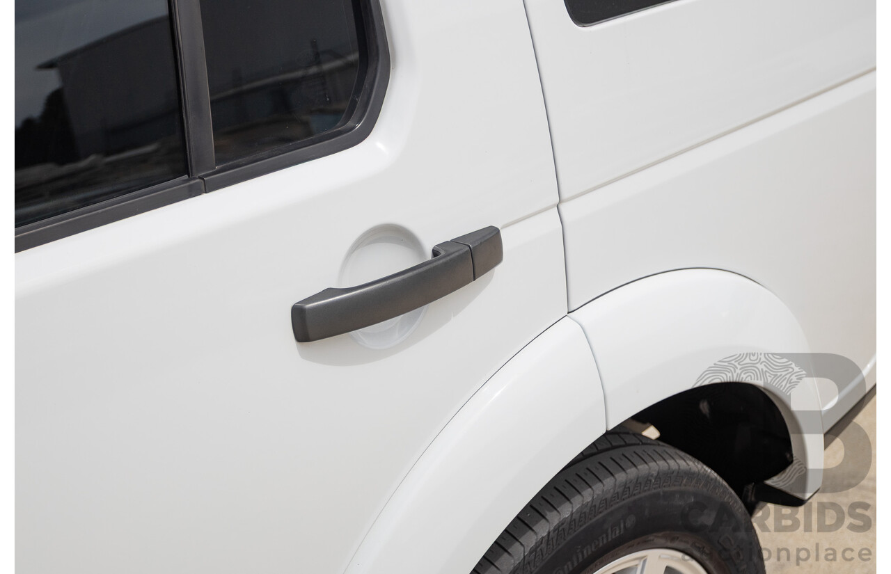 12/2013 Land Rover Discovery 4 3.0 SDV6 SE (4x4) MY13 4D Wagon Fuji White Turbo Diesel 3.0L - 7 seats