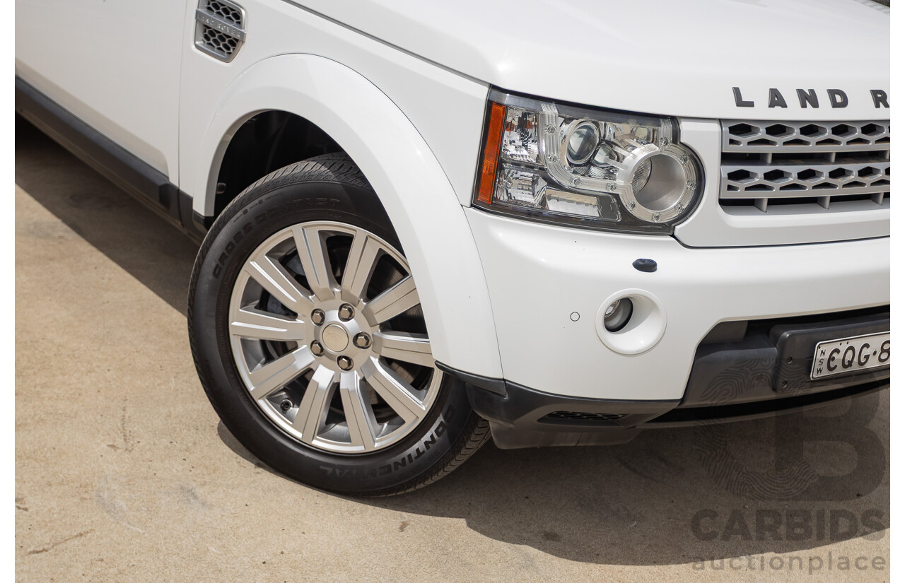 12/2013 Land Rover Discovery 4 3.0 SDV6 SE (4x4) MY13 4D Wagon Fuji White Turbo Diesel 3.0L - 7 seats