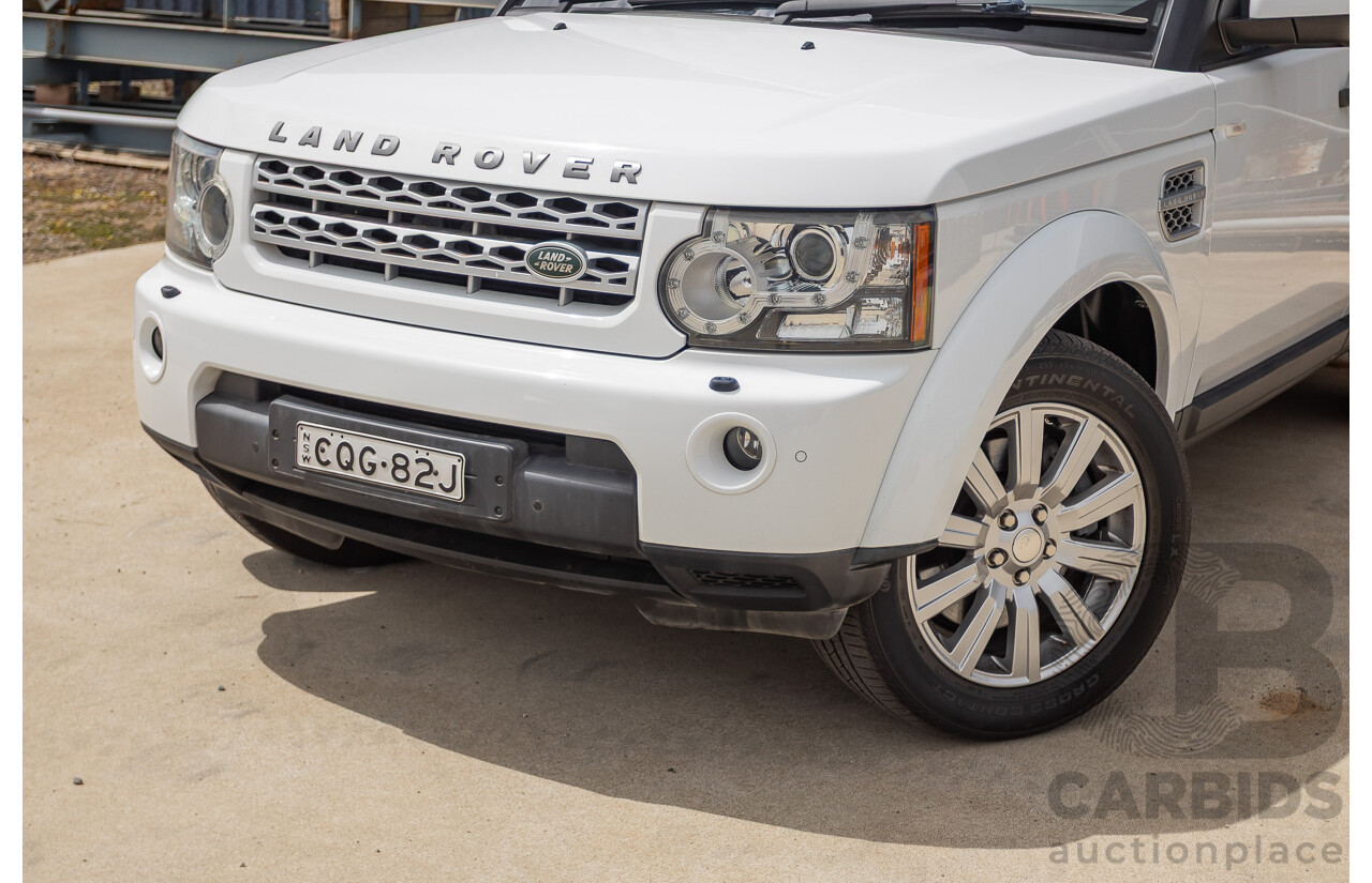 12/2013 Land Rover Discovery 4 3.0 SDV6 SE (4x4) MY13 4D Wagon Fuji White Turbo Diesel 3.0L - 7 seats