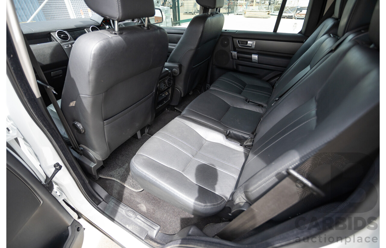 12/2013 Land Rover Discovery 4 3.0 SDV6 SE (4x4) MY13 4D Wagon Fuji White Turbo Diesel 3.0L - 7 seats