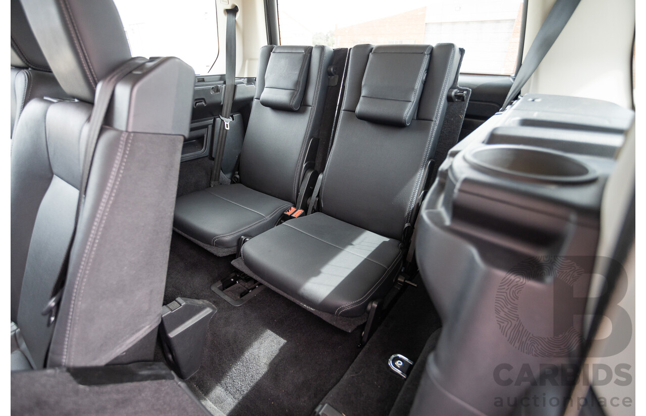 12/2013 Land Rover Discovery 4 3.0 SDV6 SE (4x4) MY13 4D Wagon Fuji White Turbo Diesel 3.0L - 7 seats