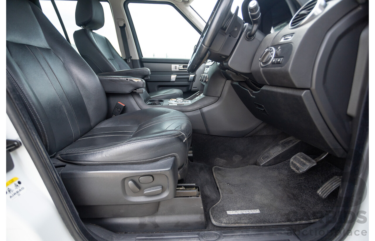 12/2013 Land Rover Discovery 4 3.0 SDV6 SE (4x4) MY13 4D Wagon Fuji White Turbo Diesel 3.0L - 7 seats