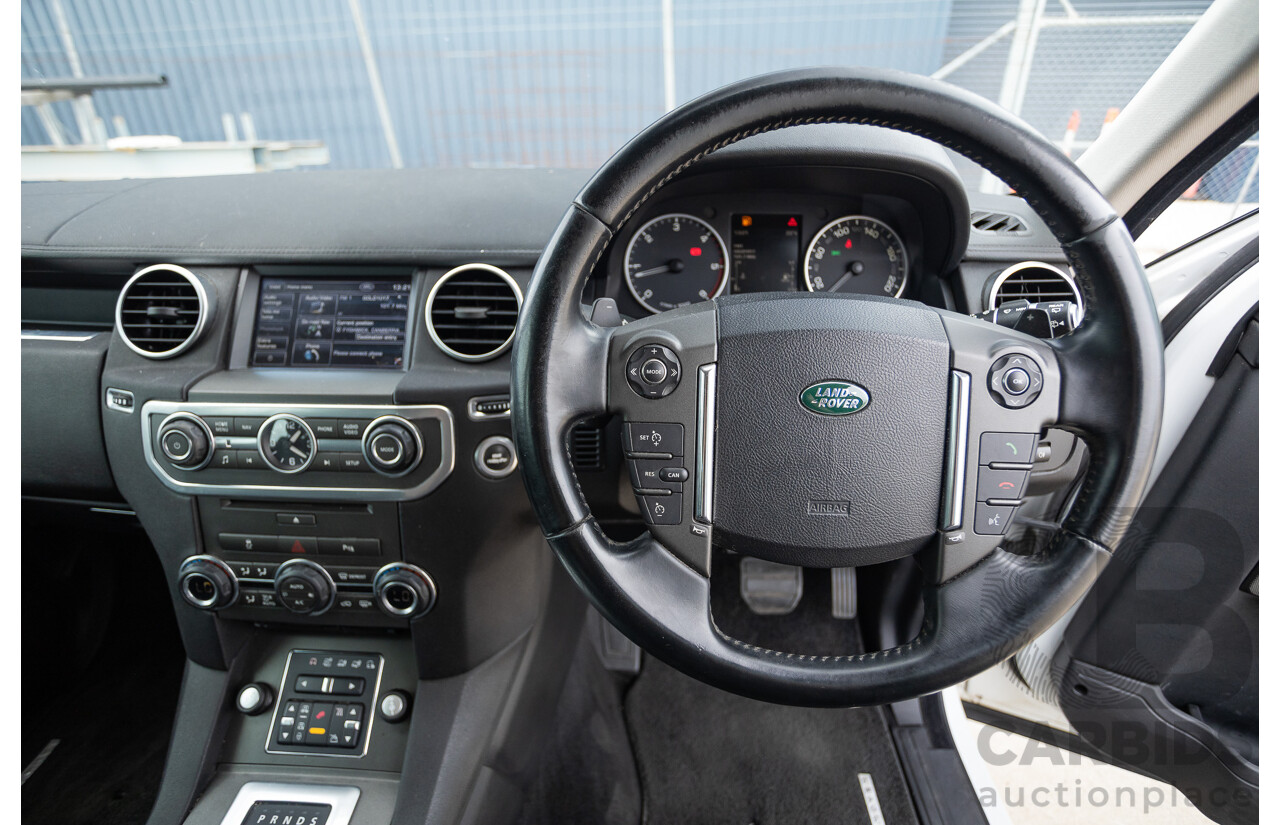 12/2013 Land Rover Discovery 4 3.0 SDV6 SE (4x4) MY13 4D Wagon Fuji White Turbo Diesel 3.0L - 7 seats