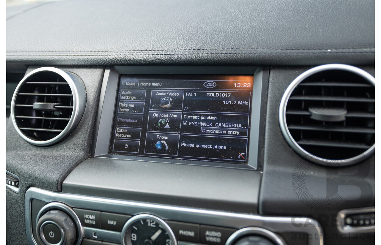 12/2013 Land Rover Discovery 4 3.0 SDV6 SE (4x4) MY13 4D Wagon Fuji White Turbo Diesel 3.0L - 7 seats