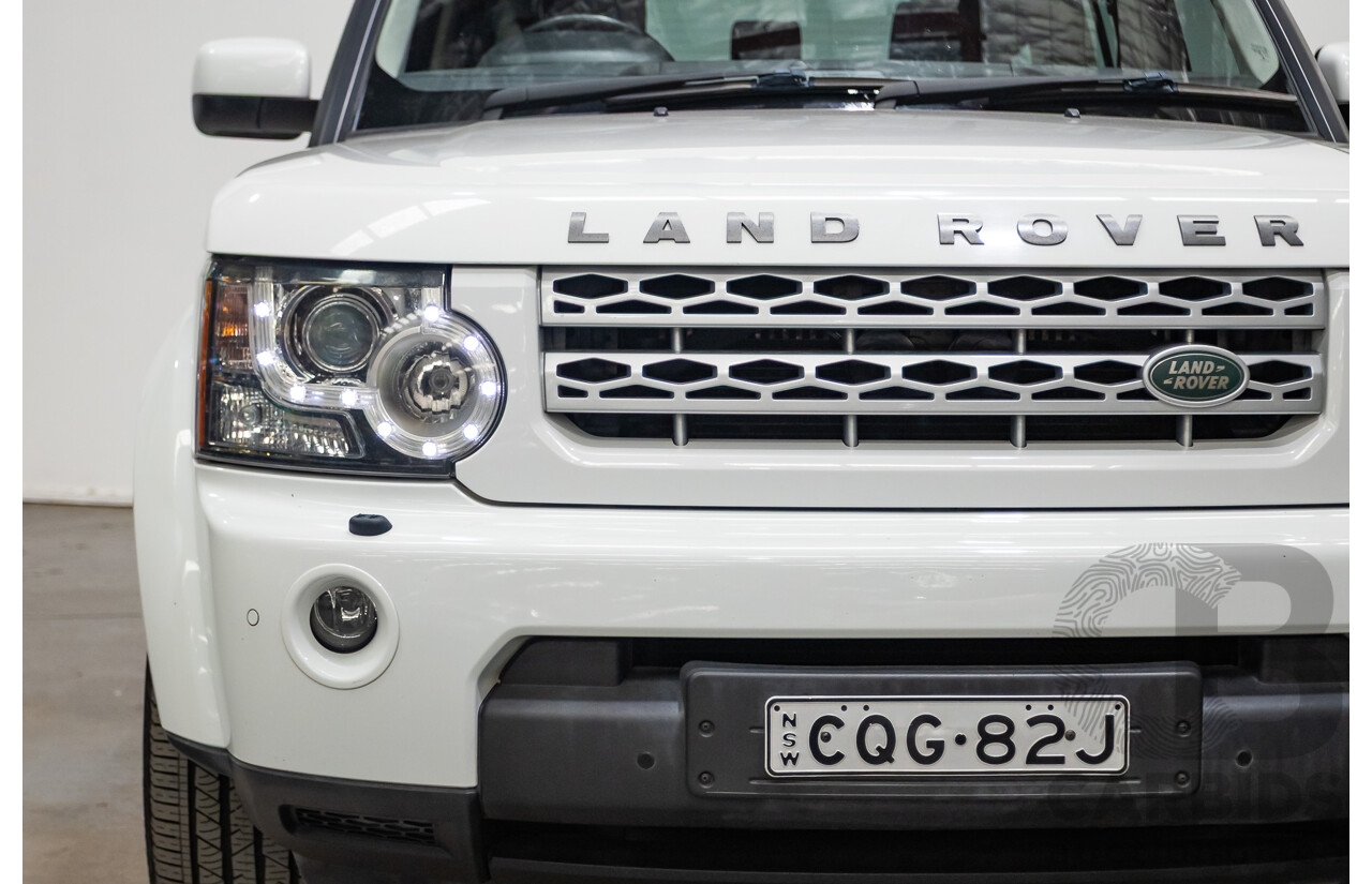 12/2013 Land Rover Discovery 4 3.0 SDV6 SE (4x4) MY13 4D Wagon Fuji White Turbo Diesel 3.0L - 7 seats