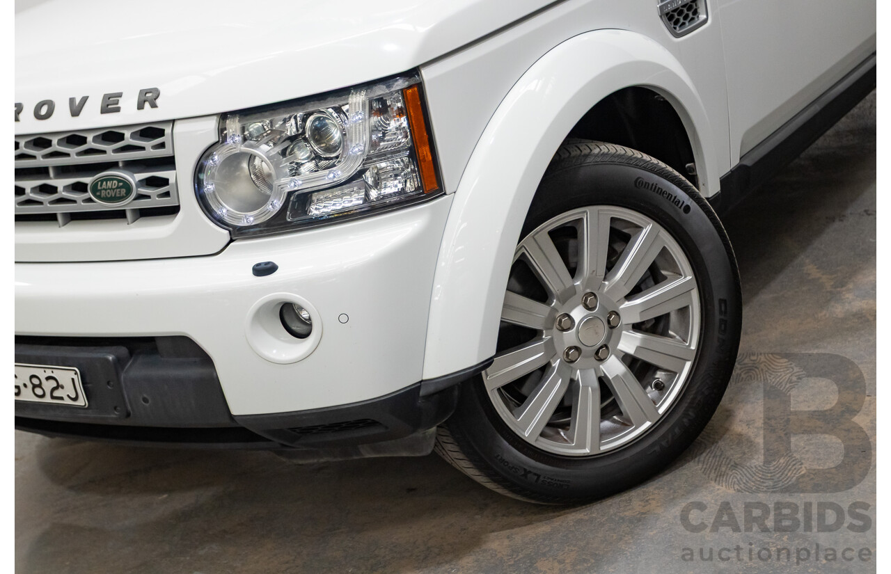 12/2013 Land Rover Discovery 4 3.0 SDV6 SE (4x4) MY13 4D Wagon Fuji White Turbo Diesel 3.0L - 7 seats