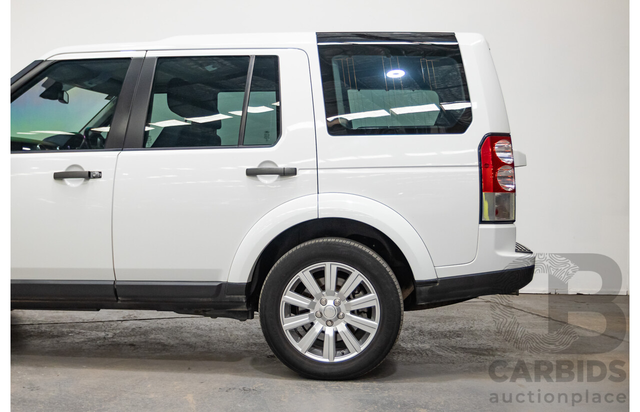 12/2013 Land Rover Discovery 4 3.0 SDV6 SE (4x4) MY13 4D Wagon Fuji White Turbo Diesel 3.0L - 7 seats
