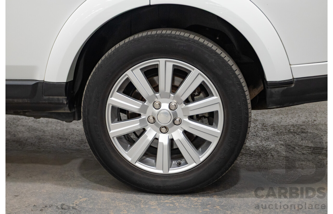 12/2013 Land Rover Discovery 4 3.0 SDV6 SE (4x4) MY13 4D Wagon Fuji White Turbo Diesel 3.0L - 7 seats