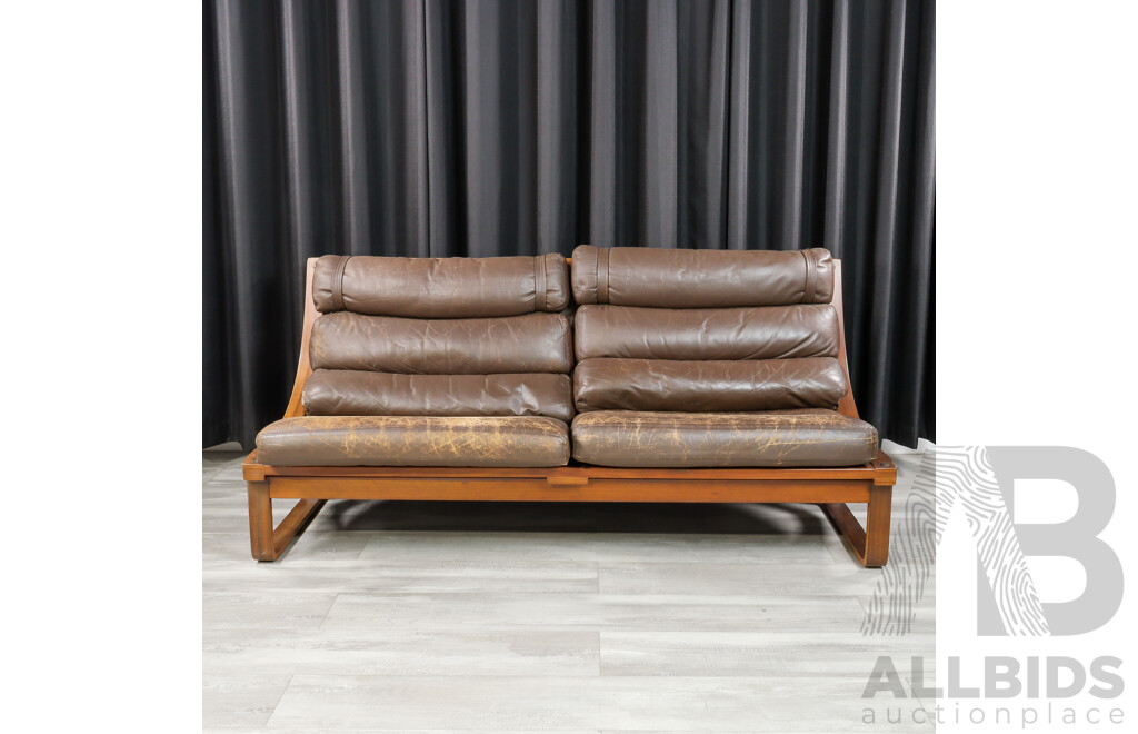 Vintage Tessa T4 Three Piece Lounge Suite by Fred Lowen