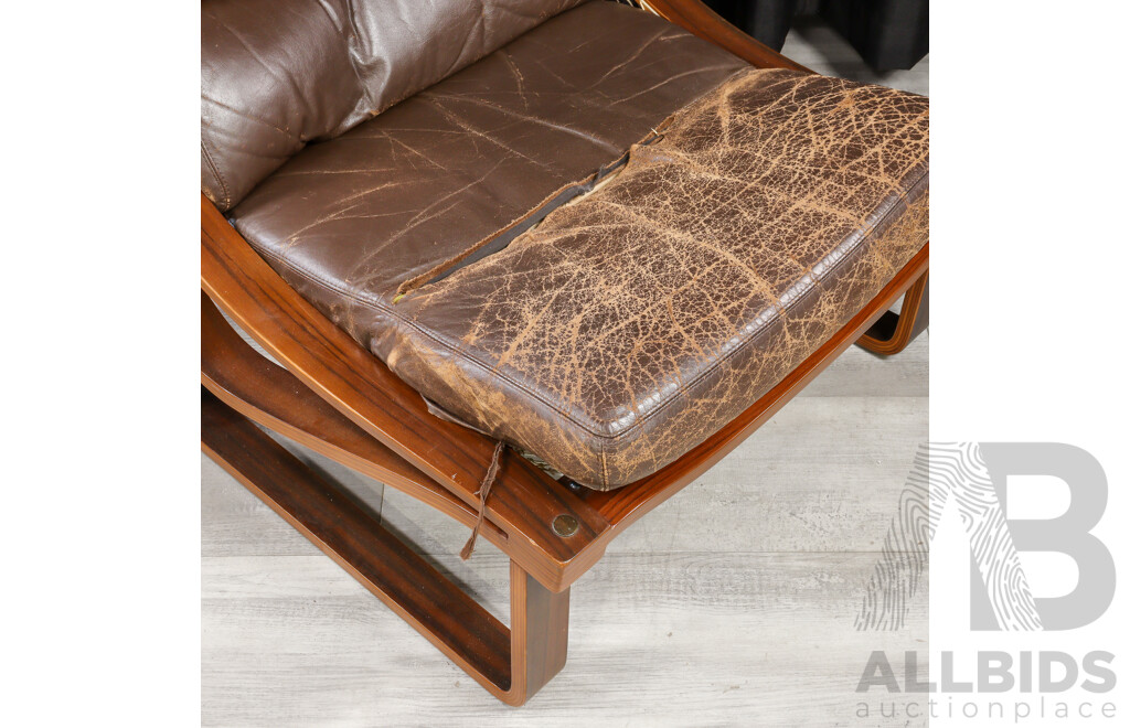 Vintage Tessa T4 Three Piece Lounge Suite by Fred Lowen