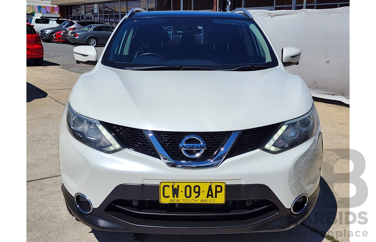 8/2017 Nissan Qashqai TI (4x2) J11 4d Wagon White 2.0L