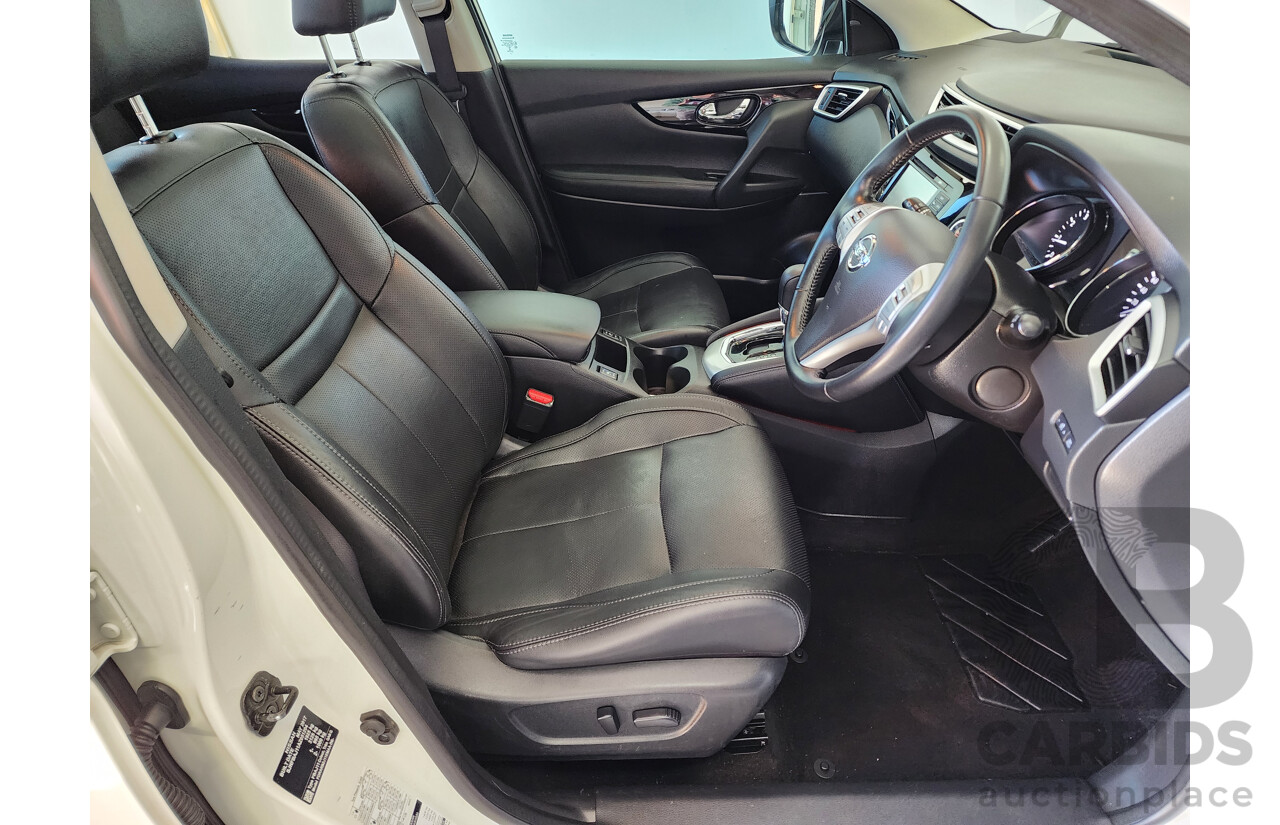 8/2017 Nissan Qashqai TI (4x2) J11 4d Wagon White 2.0L