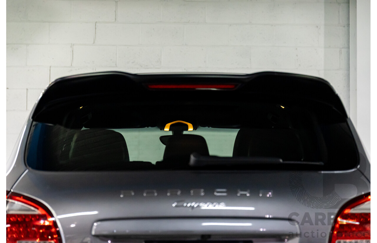 9/2013 Porsche Cayenne Diesel Series 2 MY14 4d Wagon Meteor Grey Metallic Turbo Diesel V6 3.0L