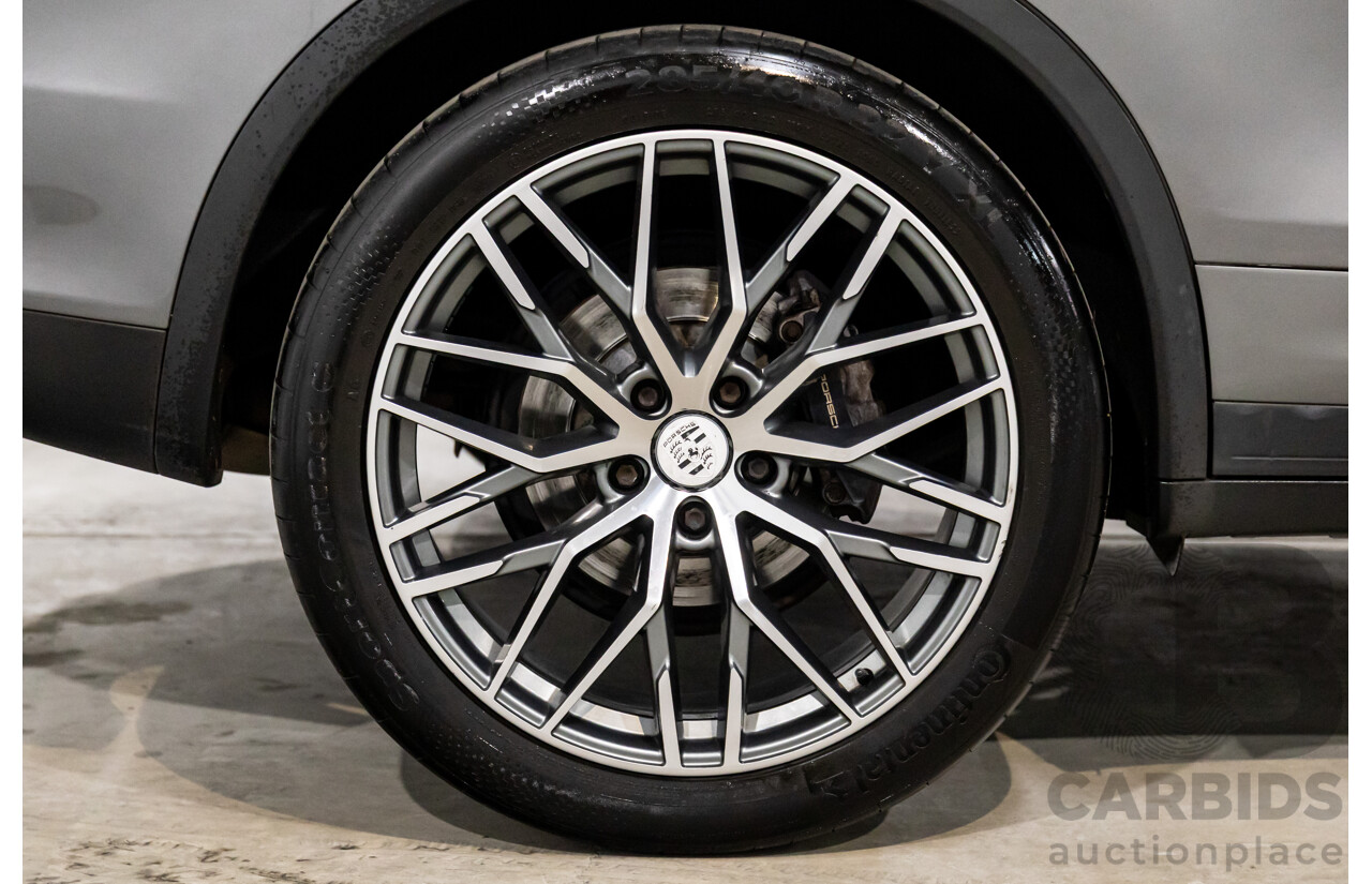 9/2013 Porsche Cayenne Diesel Series 2 MY14 4d Wagon Meteor Grey Metallic Turbo Diesel V6 3.0L