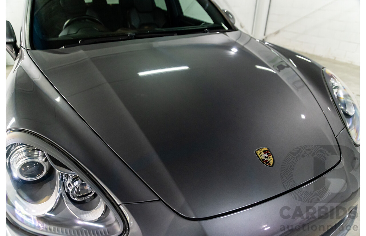 9/2013 Porsche Cayenne Diesel Series 2 MY14 4d Wagon Meteor Grey Metallic Turbo Diesel V6 3.0L