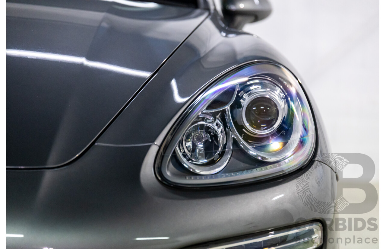 9/2013 Porsche Cayenne Diesel Series 2 MY14 4d Wagon Meteor Grey Metallic Turbo Diesel V6 3.0L