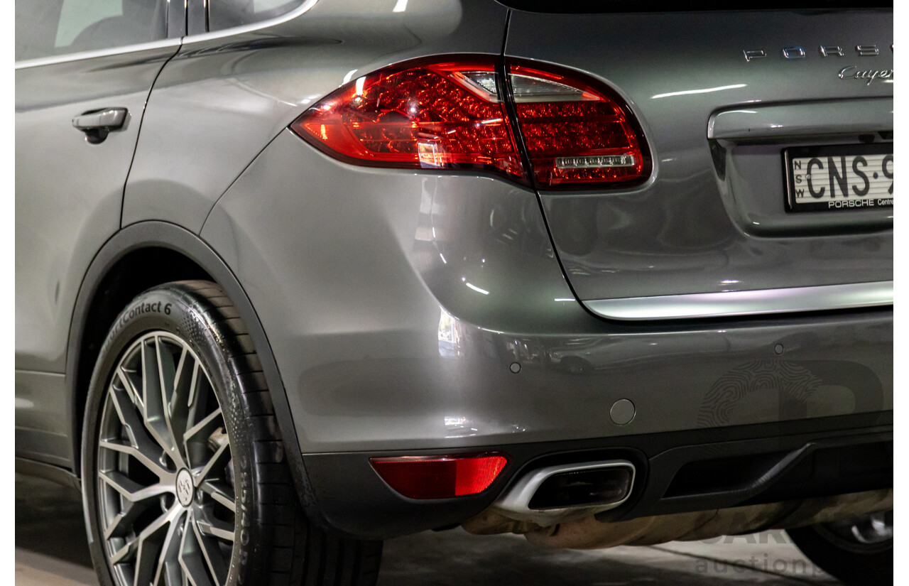 9/2013 Porsche Cayenne Diesel Series 2 MY14 4d Wagon Meteor Grey Metallic Turbo Diesel V6 3.0L