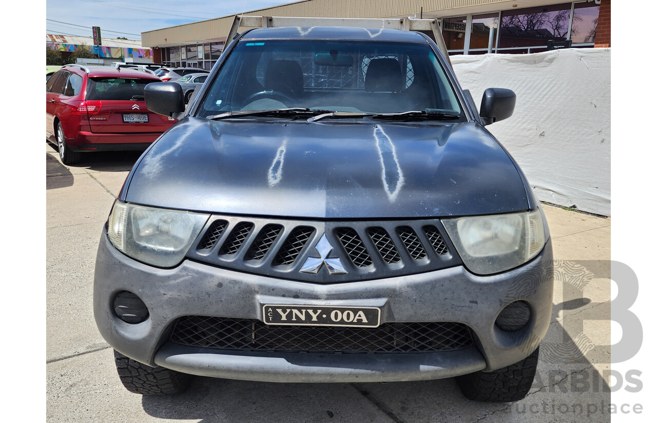 9/2007 Mitsubishi Triton GL ML C/Chas Grey 2.4L