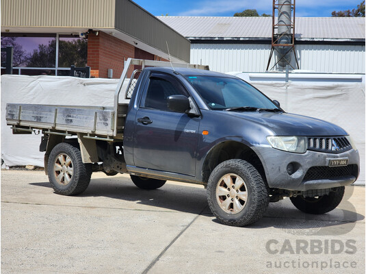 9/2007 Mitsubishi Triton GL ML C/Chas Grey 2.4L