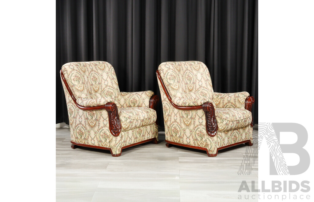 Timber Framed Three Piece Fabric Lounge Suite