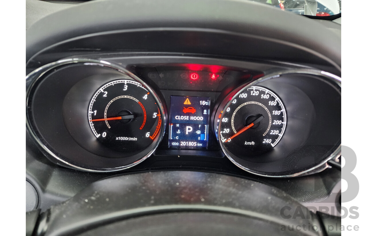 12/2013 Mitsubishi ASX (4wd) XB MY14 4d Wagon White 2.3L