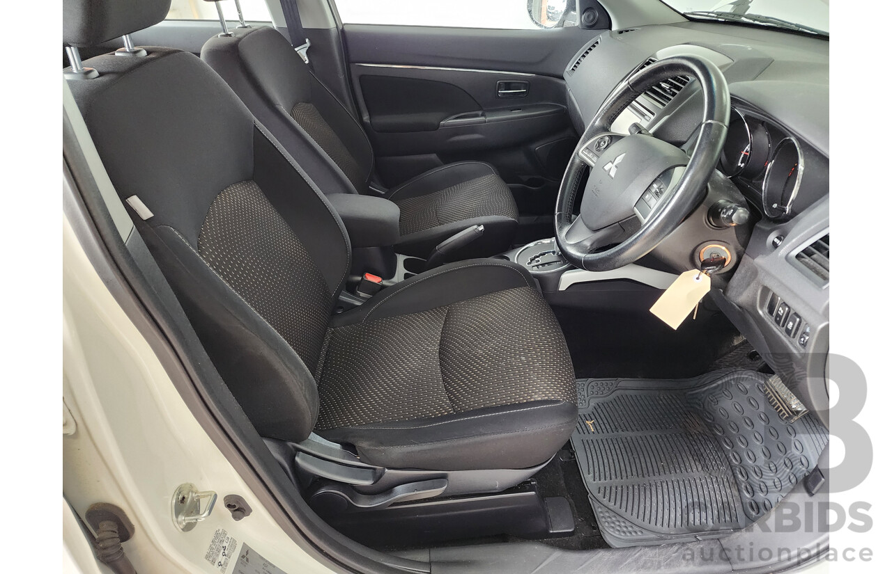 12/2013 Mitsubishi ASX (4wd) XB MY14 4d Wagon White 2.3L