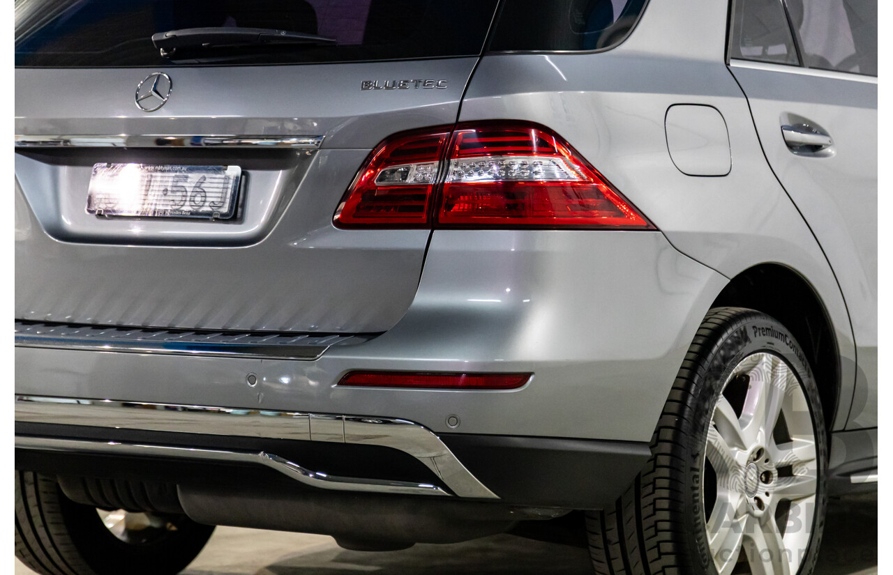 8/2014 Mercedes-Benz ML 250 CDI Bluetec (4x4) 166 4d Wagon Palladium Silver Metallic Turbo Diesel 2.1L