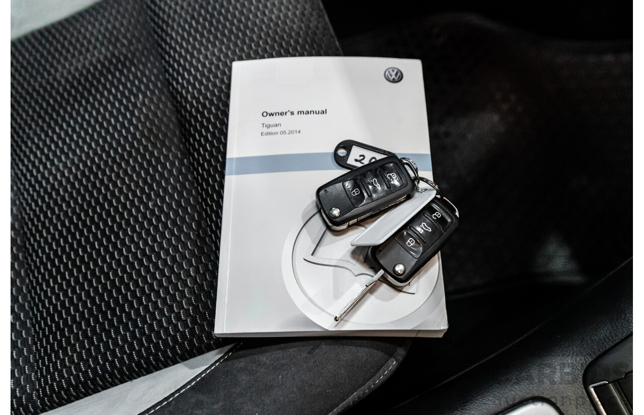 11/2014 Volkswagen Tiguan 130 TDI R-Line (4x4) 5NC MY15 4d Wagon Pure White Turbo Diesel 2.0L