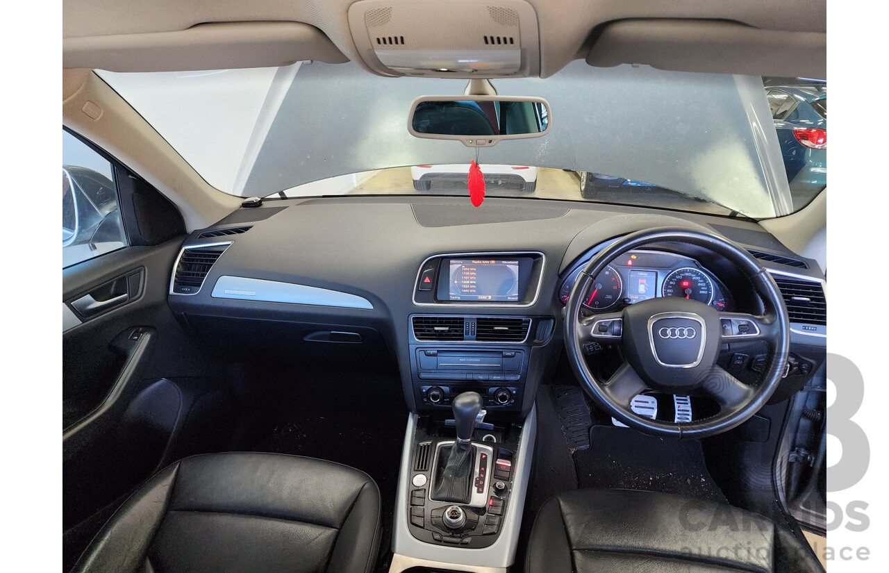 2/2012 Audi Q5 2.0 TFSI Quattro 8R MY12 4d Wagon Grey 2.0L