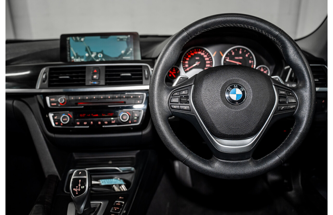 06/2016 BMW 320d Luxury Line (RWD) F30 LCI 4d Sedan Black Sapphire Metallic Turbo 2.0L