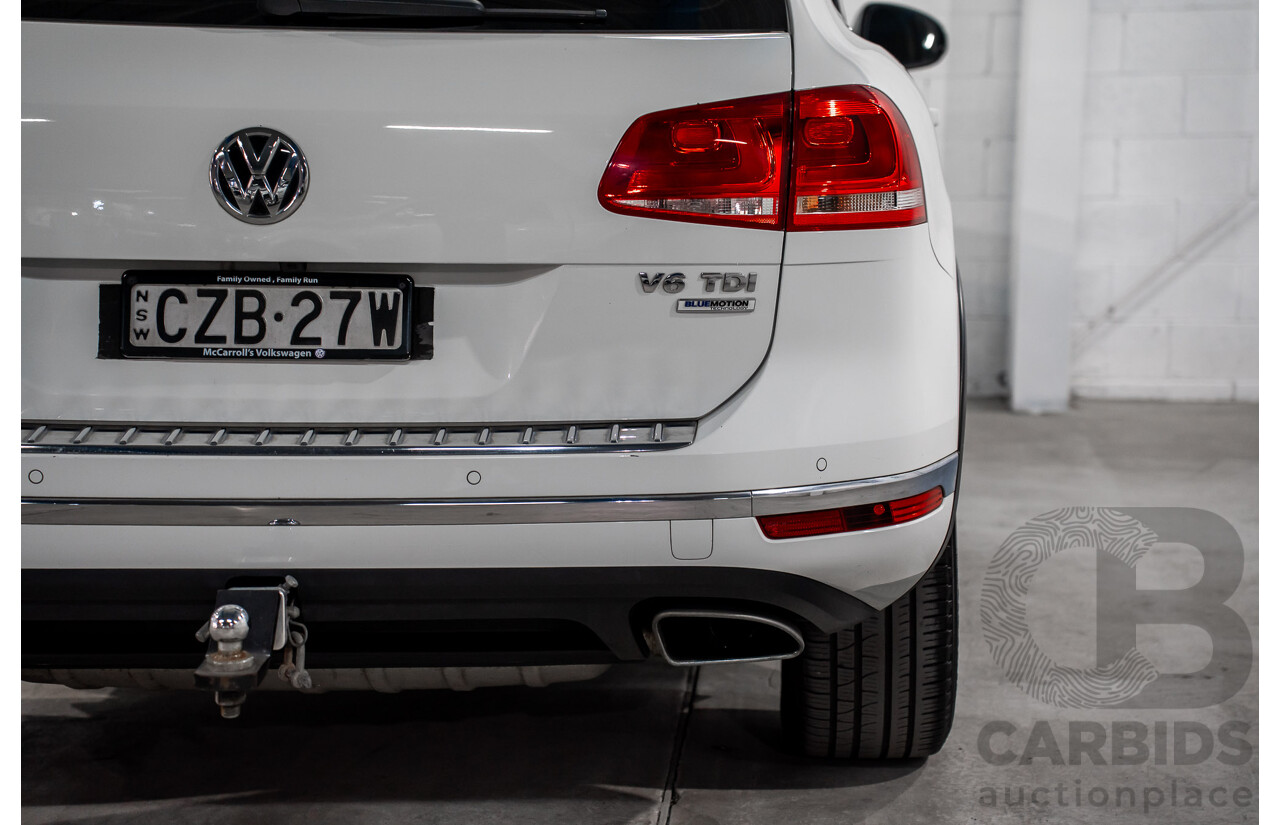 6/2015 Volkswagen Touareg 150 TDI 7P MY16 4d Wagon Pure White Turbo Diesel V6 3.0L