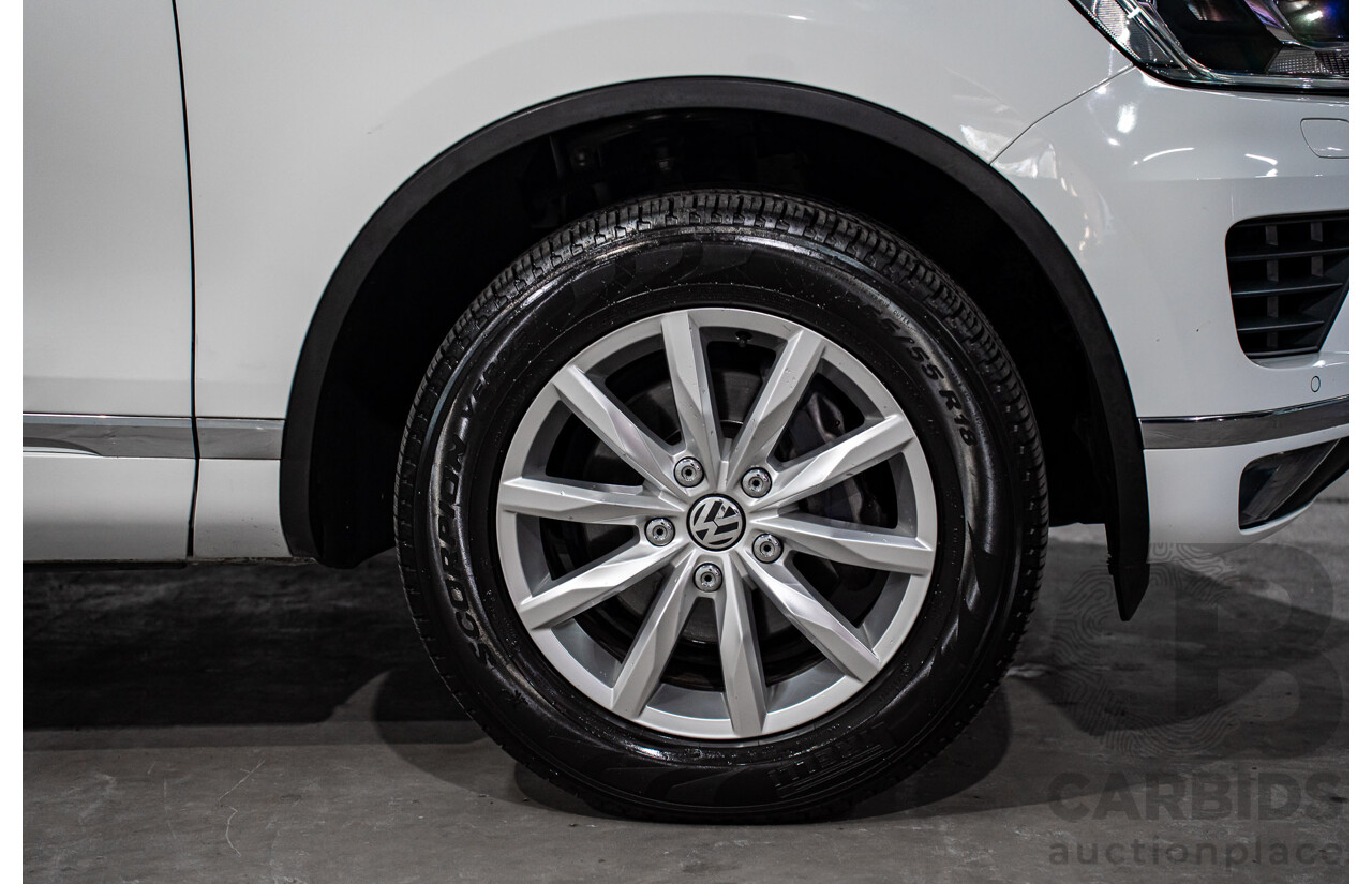6/2015 Volkswagen Touareg 150 TDI 7P MY16 4d Wagon Pure White Turbo Diesel V6 3.0L