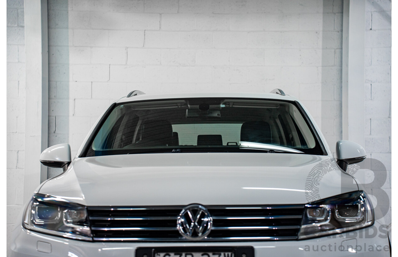 6/2015 Volkswagen Touareg 150 TDI 7P MY16 4d Wagon Pure White Turbo Diesel V6 3.0L