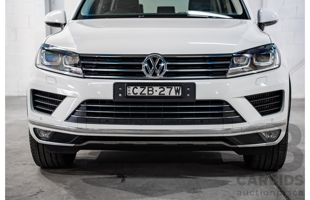6/2015 Volkswagen Touareg 150 TDI 7P MY16 4d Wagon Pure White Turbo Diesel V6 3.0L