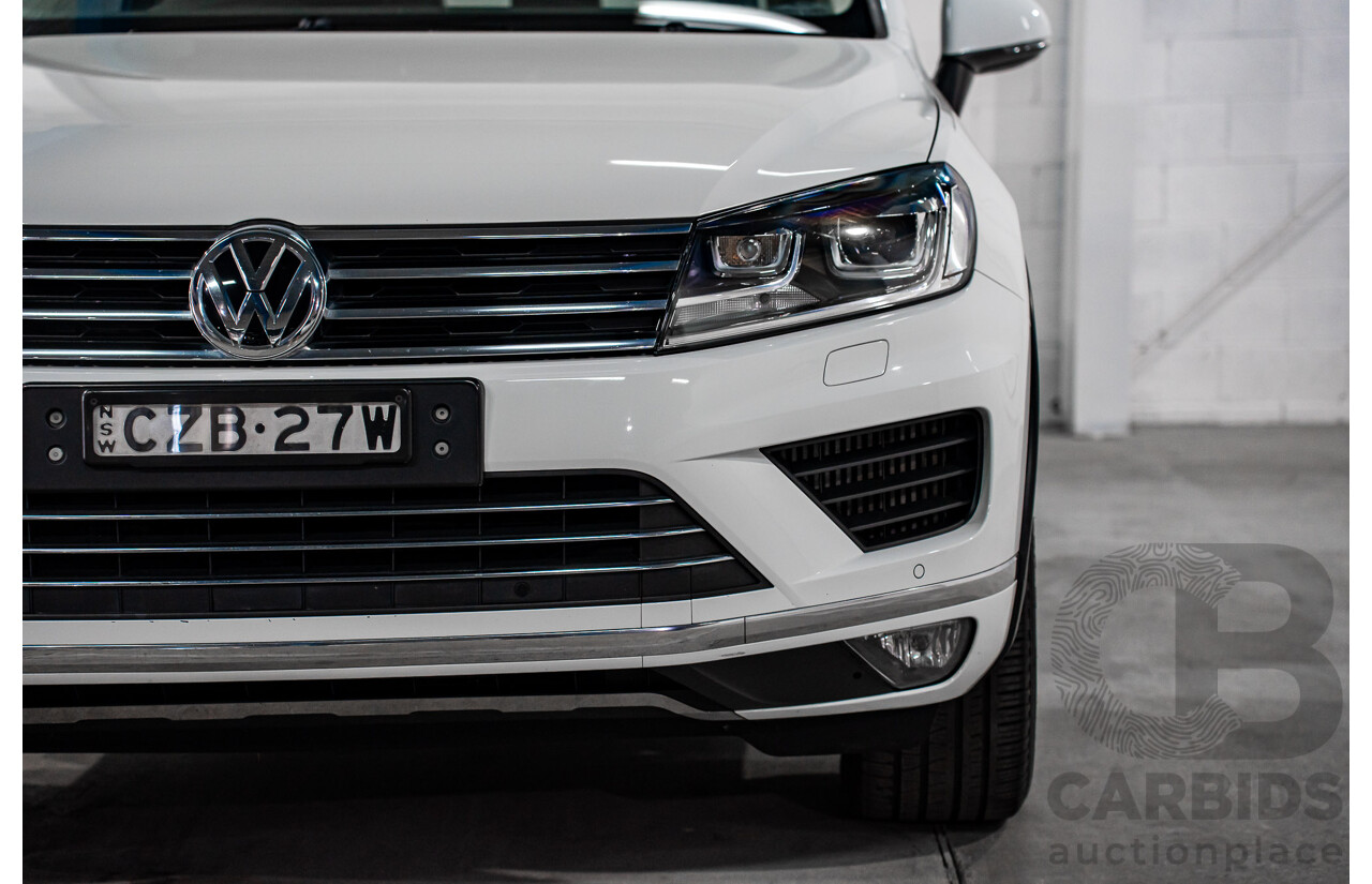 6/2015 Volkswagen Touareg 150 TDI 7P MY16 4d Wagon Pure White Turbo Diesel V6 3.0L