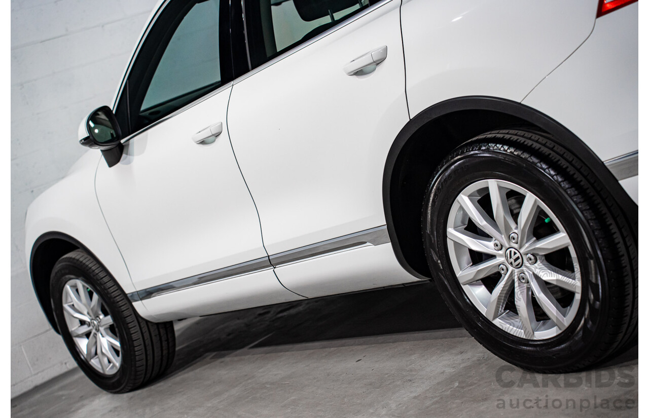 6/2015 Volkswagen Touareg 150 TDI 7P MY16 4d Wagon Pure White Turbo Diesel V6 3.0L