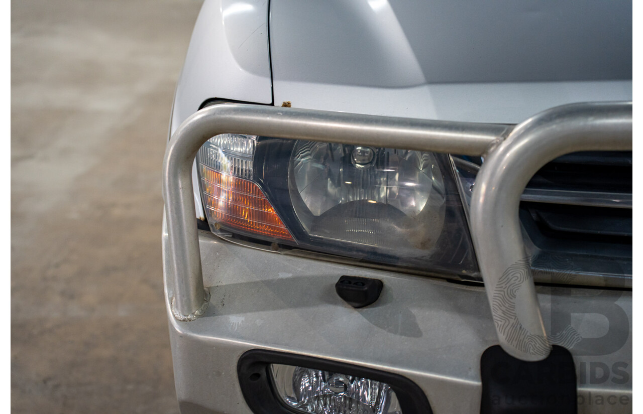 7/2001 Mitsubishi Pajero Exceed LWB (4x4) NM 4d Wagon Cool Silver V6 3.5L