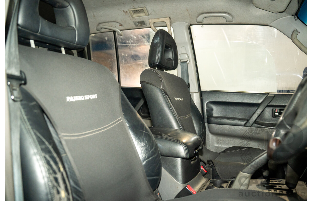 7/2001 Mitsubishi Pajero Exceed LWB (4x4) NM 4d Wagon Cool Silver V6 3.5L