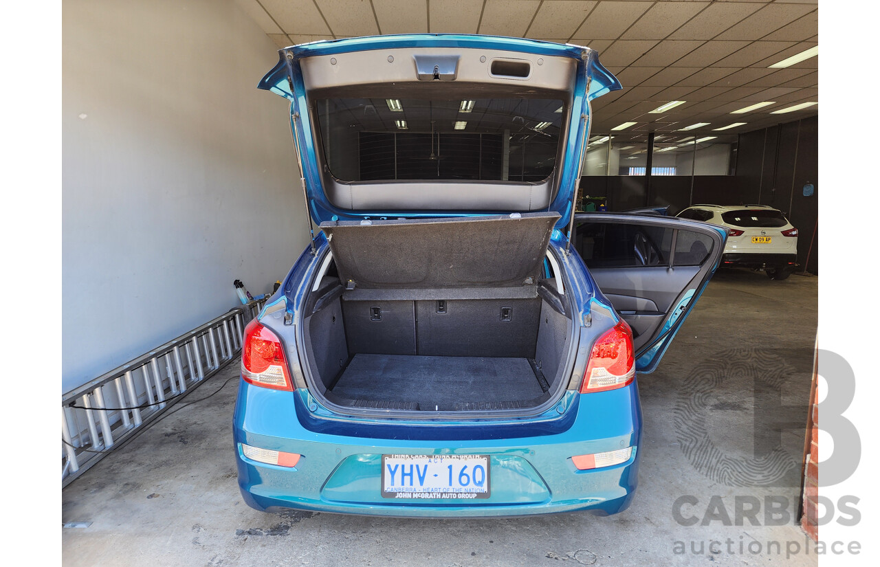 4/2012 Holden Cruze CDX JH MY12 5d Hatchback Blue 2.0L