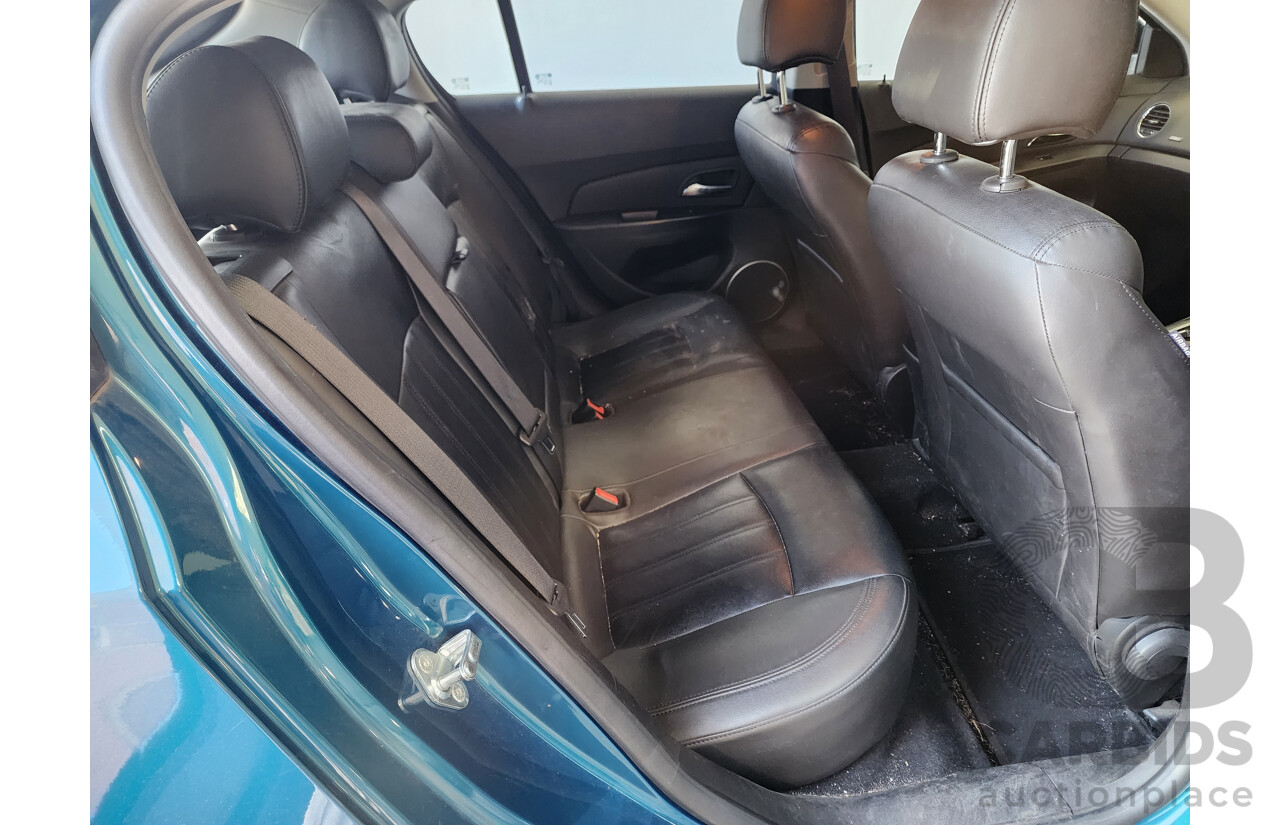 4/2012 Holden Cruze CDX JH MY12 5d Hatchback Blue 2.0L