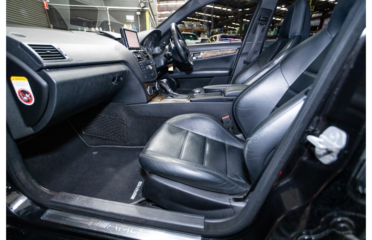 03/2009 Mercedes-Benz C63 AMG W204 4D Sedan Obsidian Black Metallic V8 6.2L