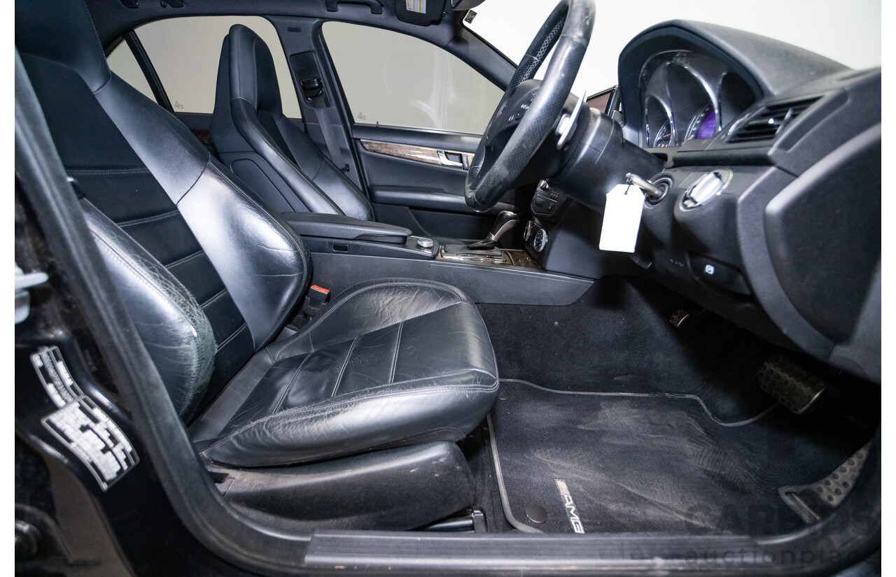 03/2009 Mercedes-Benz C63 AMG W204 4D Sedan Obsidian Black Metallic V8 6.2L