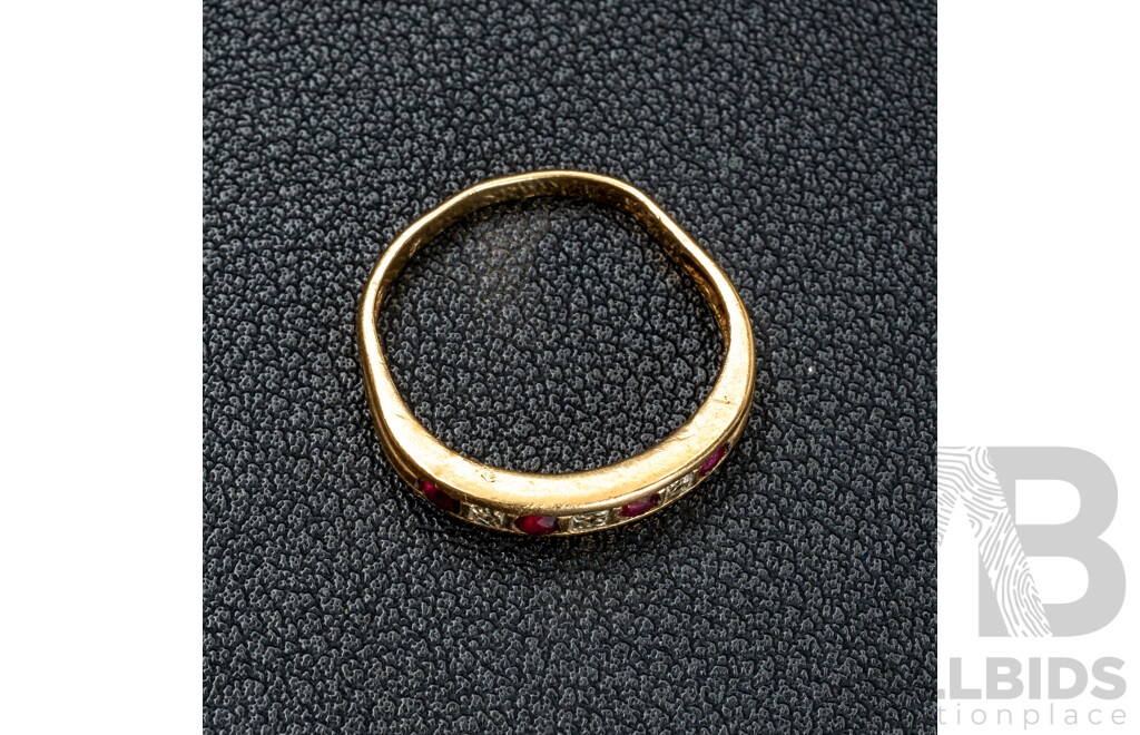 9ct created ruby & diamond Ring, Size O, 2.10 Grams