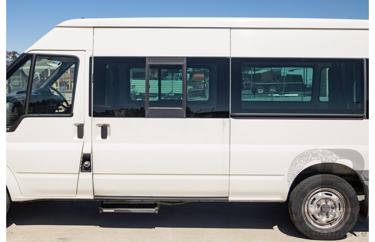 3/2006 Ford Transit VJ Bus Diamond White Turbo Diesel 2.4L