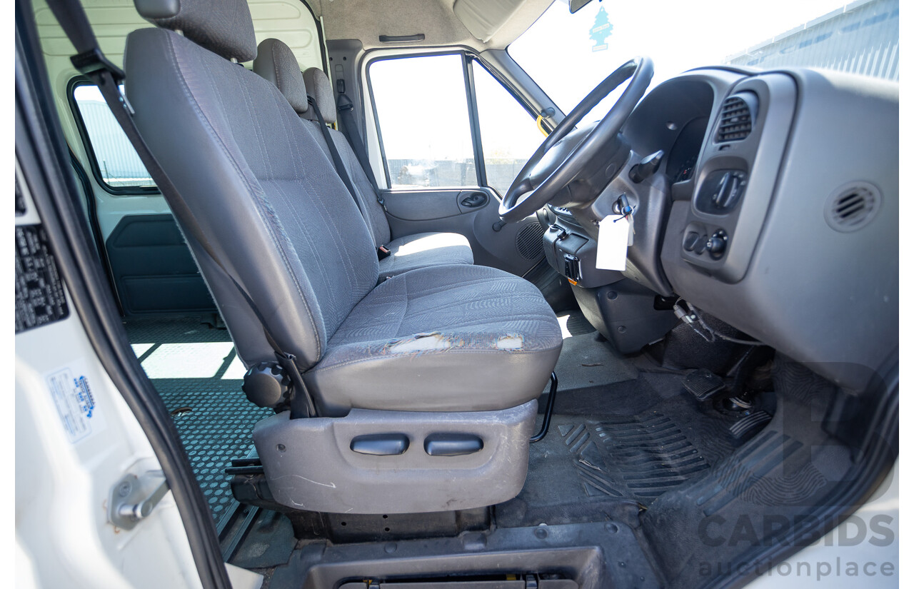 3/2006 Ford Transit VJ Bus Diamond White Turbo Diesel 2.4L