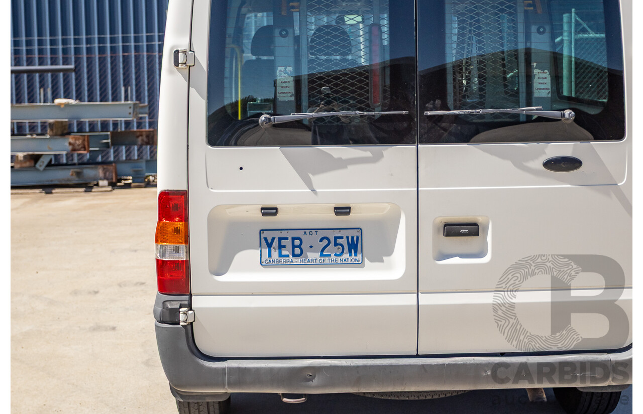 3/2006 Ford Transit VJ Bus Diamond White Turbo Diesel 2.4L