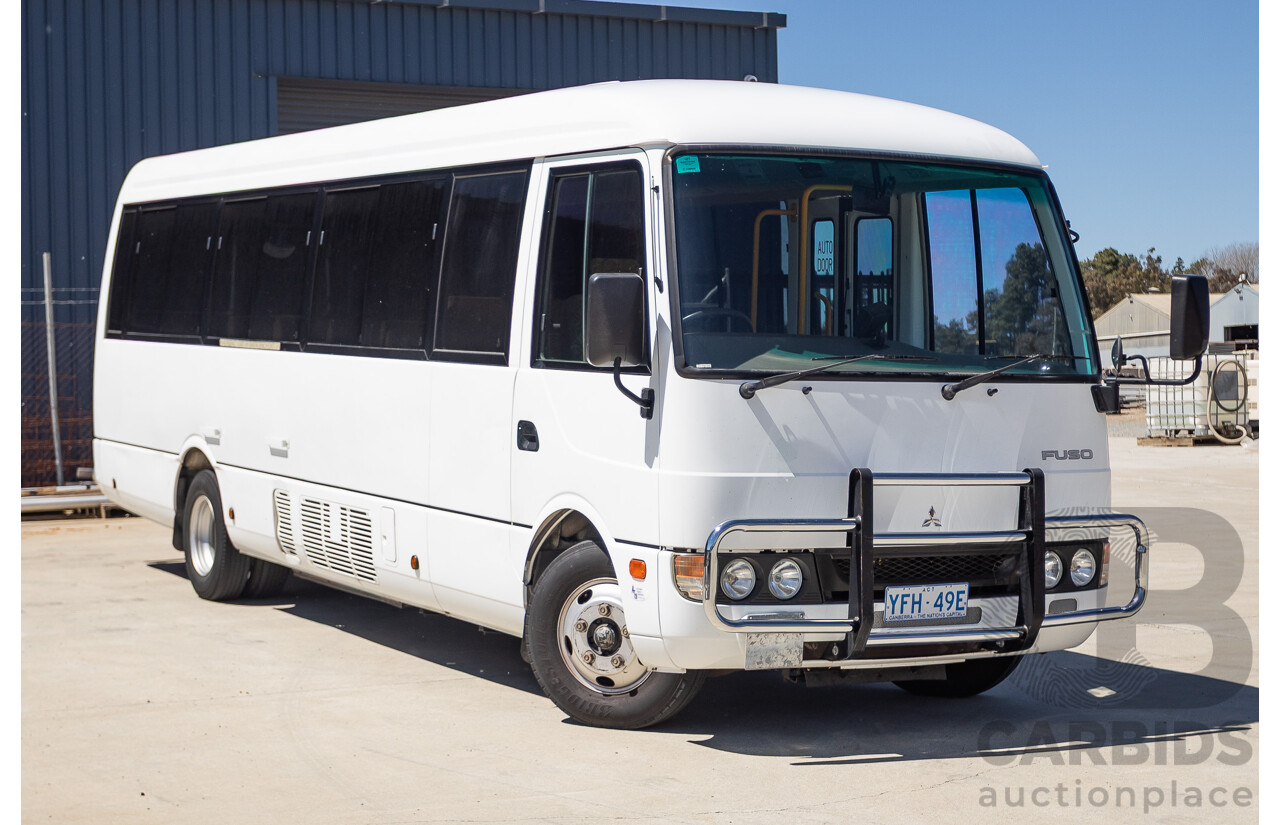 10/2007 Mitsubishi Fuso Rosa Turbo Diesel 3.9L 17 Seater Bus with Braun Vista Commercial Wheelchair Lift